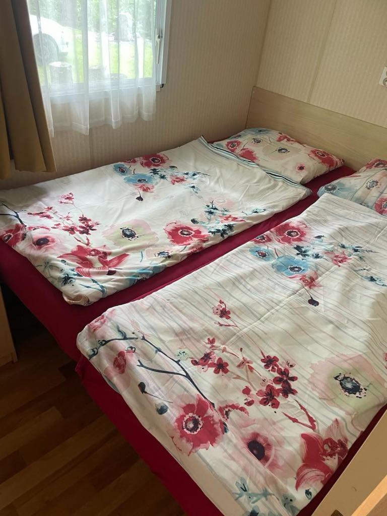 Hotel Mobilheimy Na Lomu Konstantinovy Lázně Esterno foto